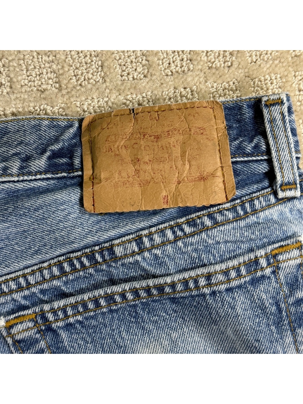 Levi's 501 Denim Jeans Light Wash 36x32 Made In Canada - Picture 12 of 12